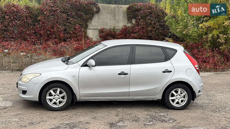 Хэтчбек Hyundai i30 2007 в Белой Церкви