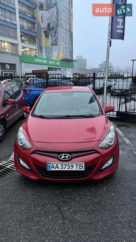 Хетчбек Hyundai i30 2013 в Києві фото Хетчбек Hyundai i30 2013 в Києві