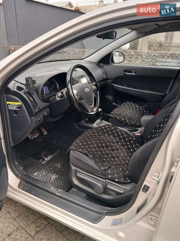 Хэтчбек Hyundai i30 2007 в Ивано-Франковске