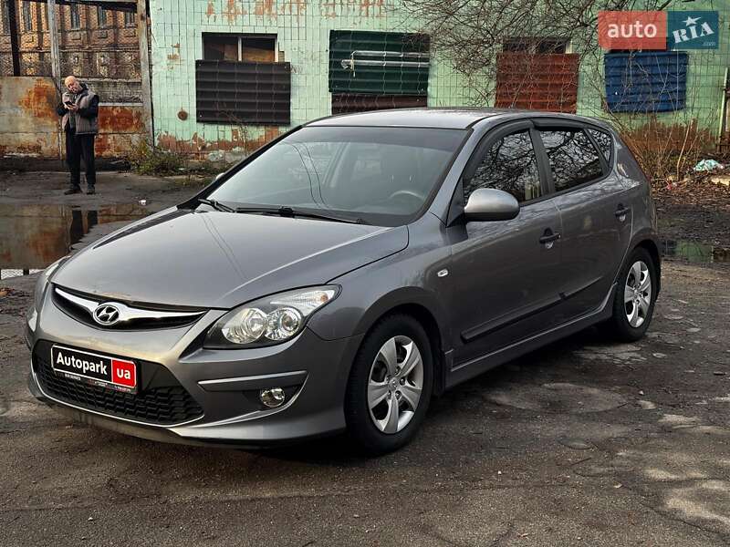 Hyundai i30 2011