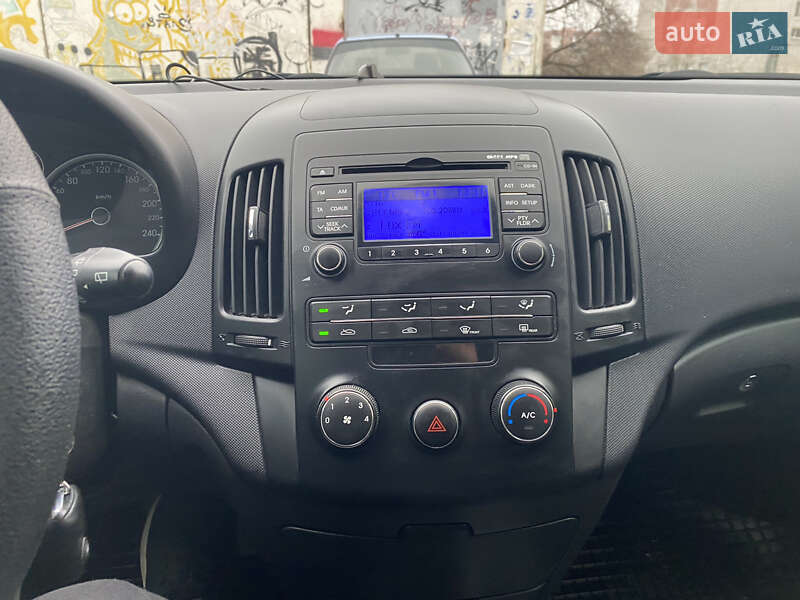 Універсал Hyundai i30 2012 в Запоріжжі