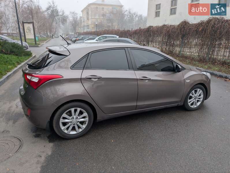 Хетчбек Hyundai i30 2012 в Харкові