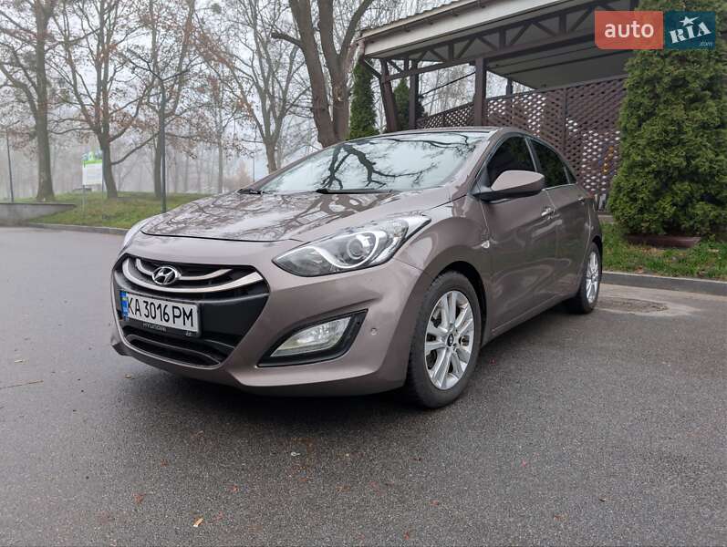 Хетчбек Hyundai i30 2012 в Харкові