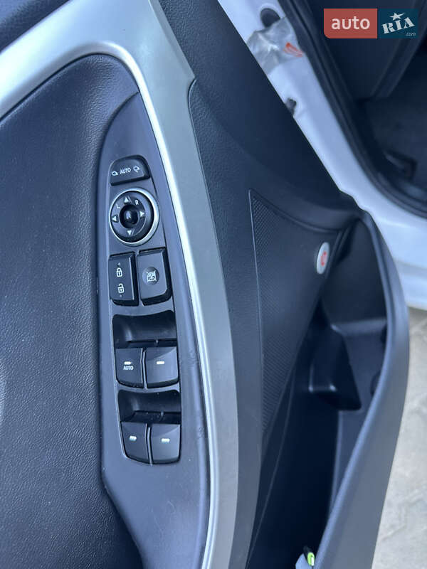 Хетчбек Hyundai i30 2015 в Одесі