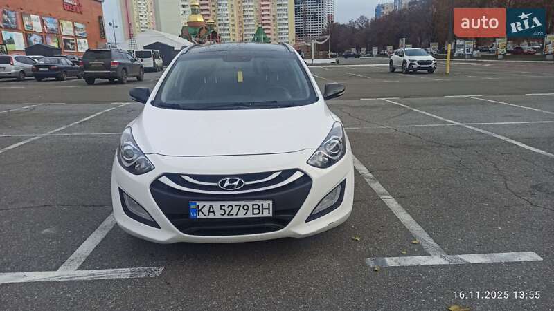 Универсал Hyundai i30 2014 в Броварах