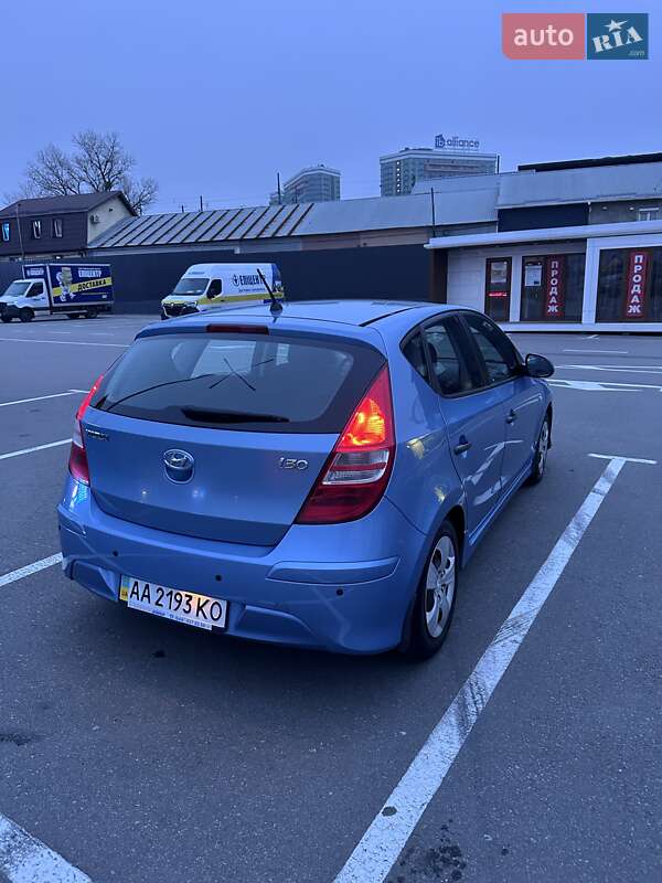 Хетчбек Hyundai i30 2011 в Києві фото 7 Хетчбек Hyundai i30 2011 в Києві