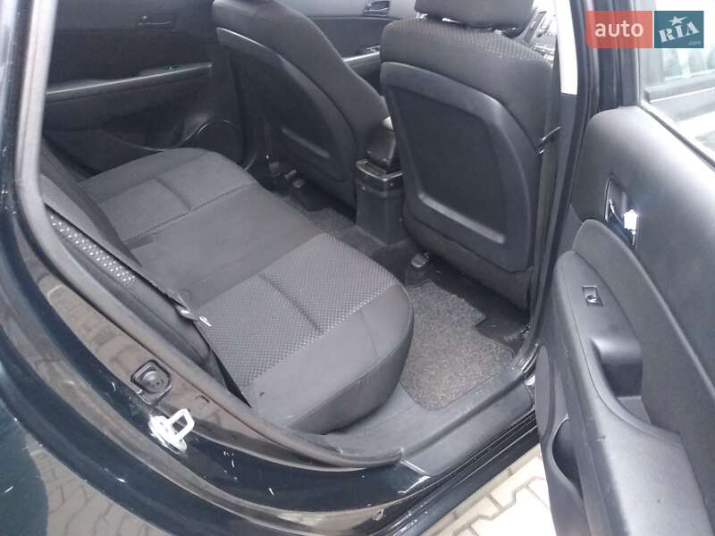 Универсал Hyundai i30 2010 в Луцке