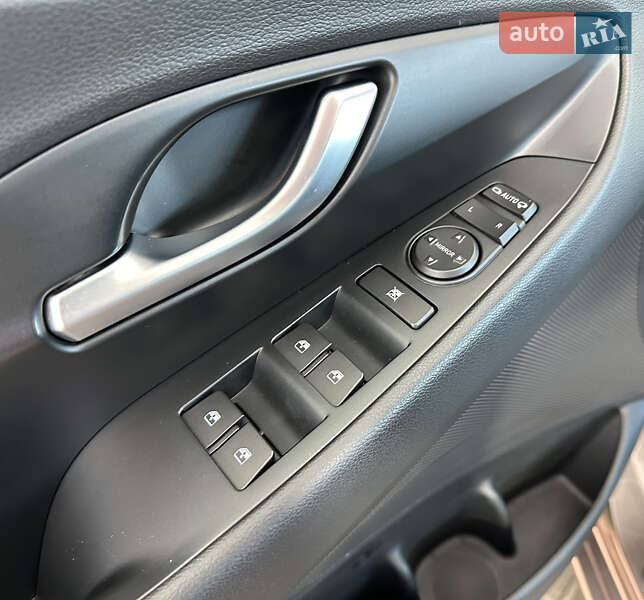 Универсал Hyundai i30 2021 в Львове фото 22 Универсал Hyundai i30 2021 в Львове