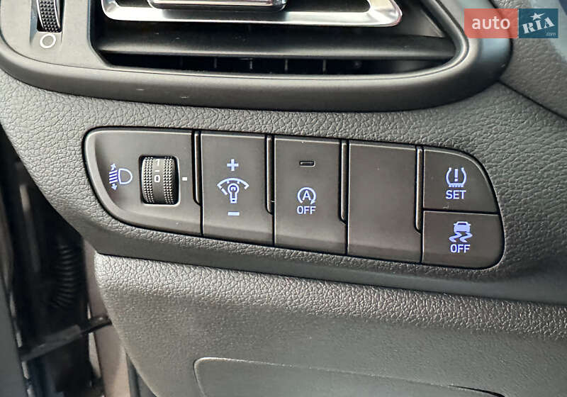 Универсал Hyundai i30 2021 в Львове фото 23 Универсал Hyundai i30 2021 в Львове