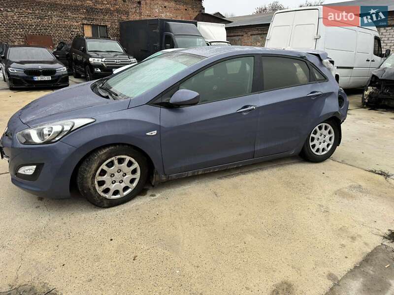Хэтчбек Hyundai i30 2013 в Днепре