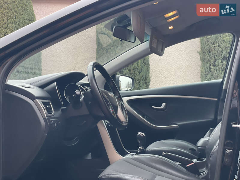 Універсал Hyundai i30 2014 в Стрию фото 53 Універсал Hyundai i30 2014 в Стрию