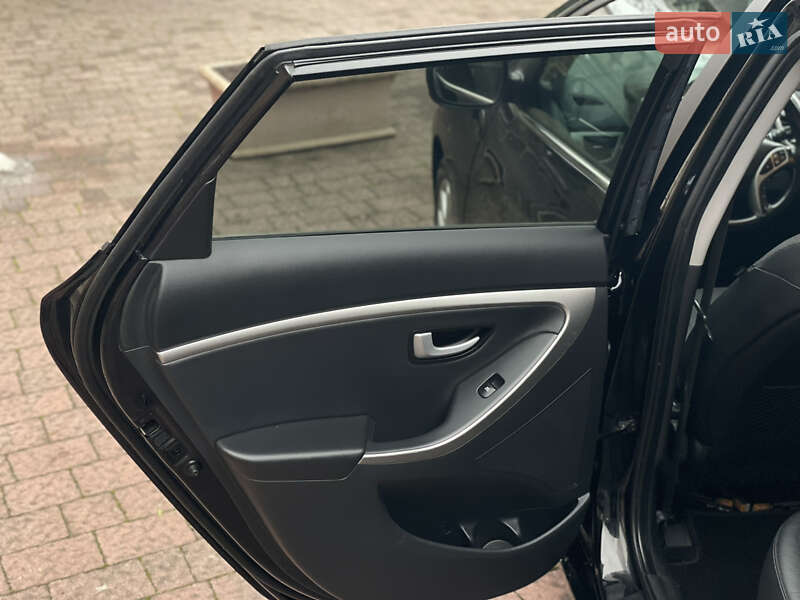 Універсал Hyundai i30 2014 в Стрию фото 73 Універсал Hyundai i30 2014 в Стрию