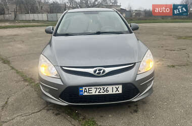Хэтчбек Hyundai i30 2011 в Днепре