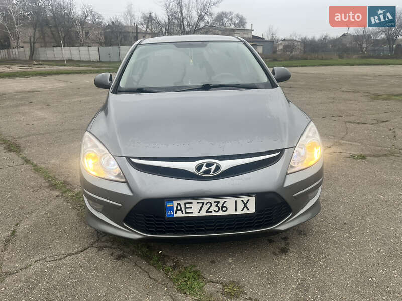 Hyundai i30 2011