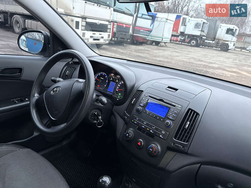 Універсал Hyundai i30 2009 в Чернігові