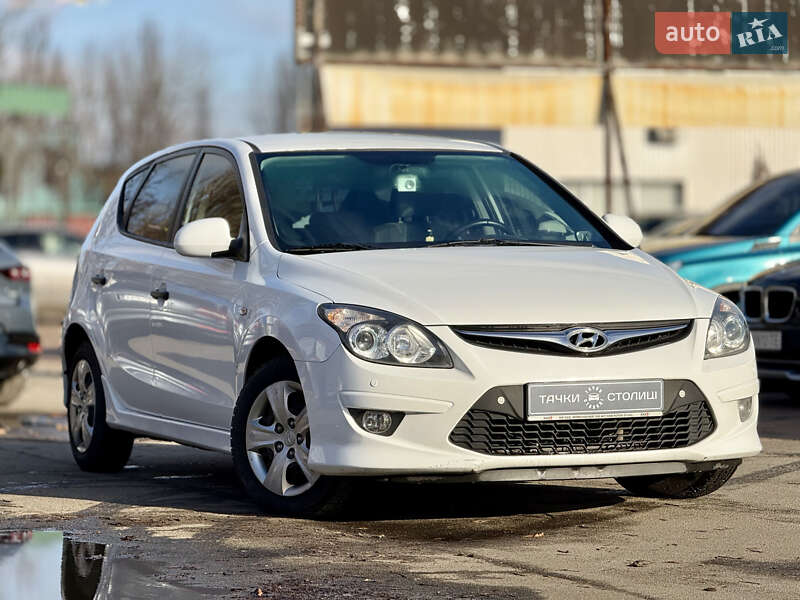 Хетчбек Hyundai i30 2011 в Києві