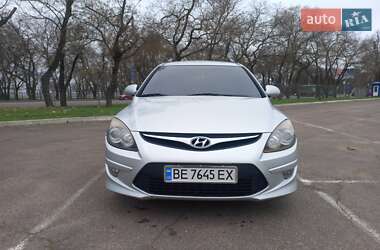 Универсал Hyundai i30 2010 в Николаеве