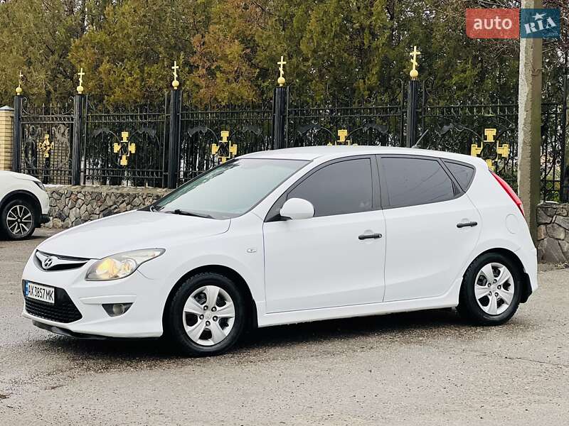 Хэтчбек Hyundai i30 2010 в Харькове фото 4 Хэтчбек Hyundai i30 2010 в Харькове