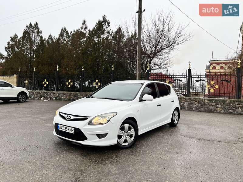 Хэтчбек Hyundai i30 2010 в Харькове фото 19 Хэтчбек Hyundai i30 2010 в Харькове