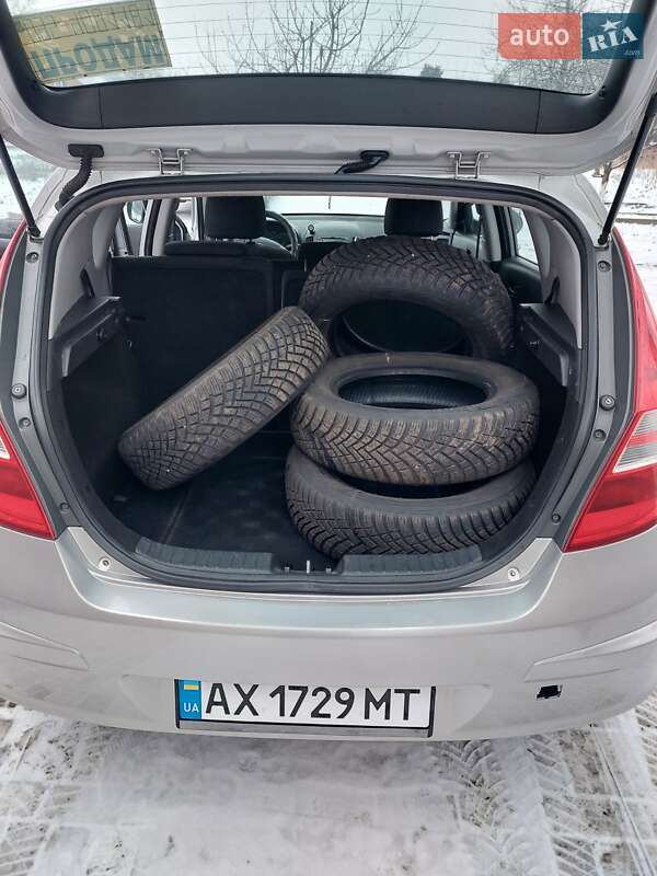 Хетчбек Hyundai i30 2009 в Харкові