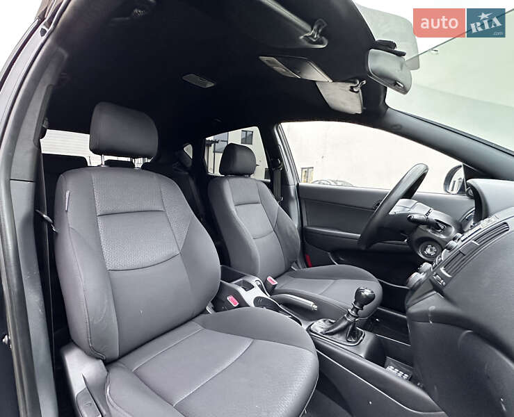 Хетчбек Hyundai i30 2008 в Луцьку фото 18 Хетчбек Hyundai i30 2008 в Луцьку
