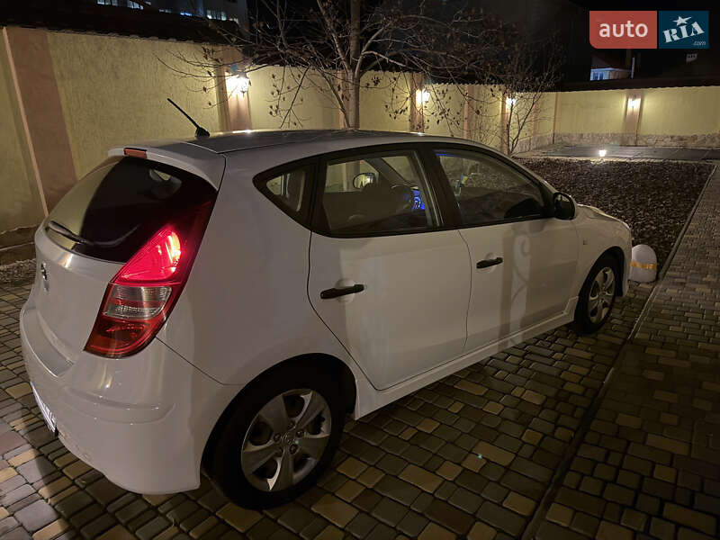 Хетчбек Hyundai i30 2011 в Одесі