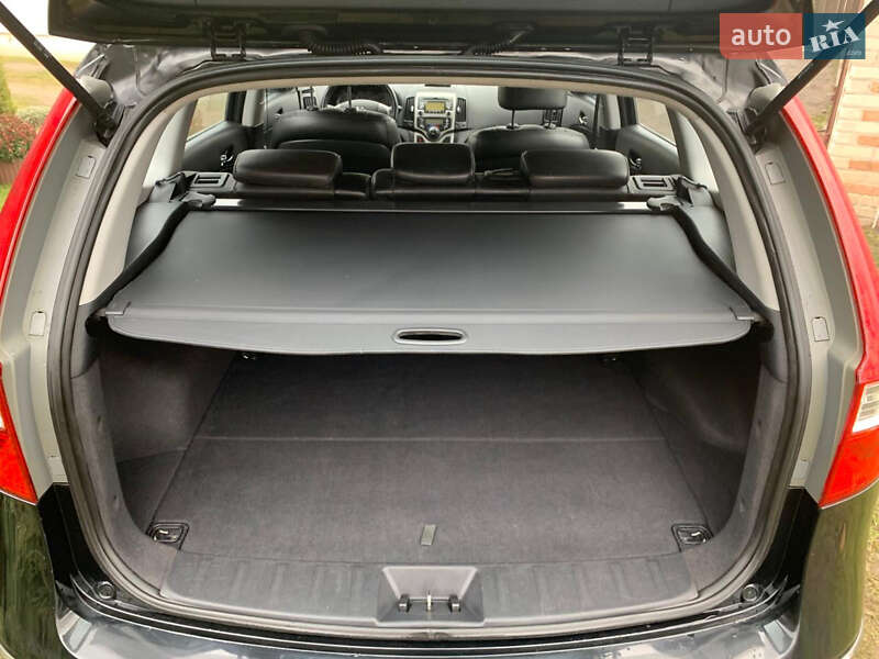 Универсал Hyundai i30 2008 в Луцке