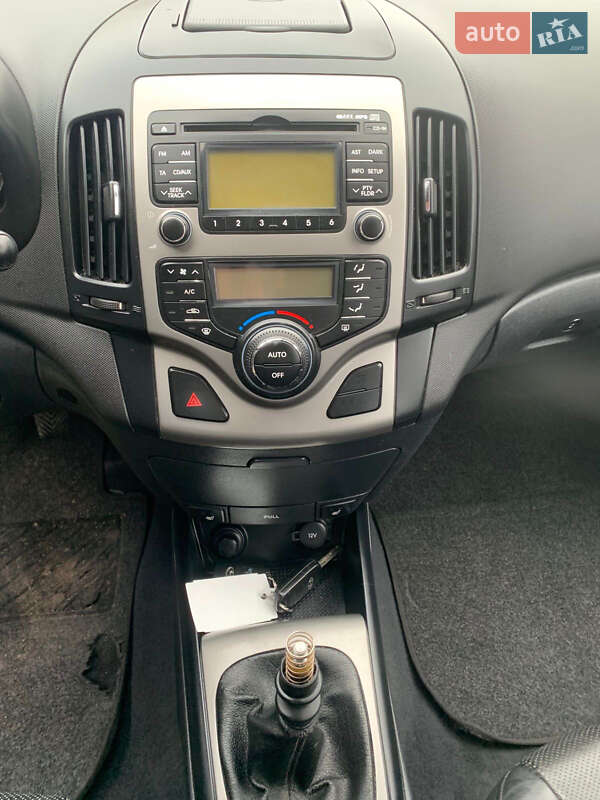 Универсал Hyundai i30 2008 в Луцке