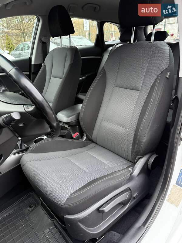 Універсал Hyundai i30 2015 в Сумах