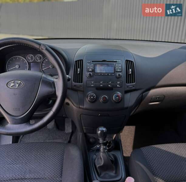 Хетчбек Hyundai i30 2009 в Житомирі