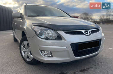Универсал Hyundai i30 2011 в Киеве