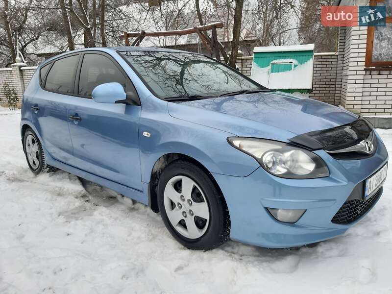 Хетчбек Hyundai i30 2011 в Житомирі