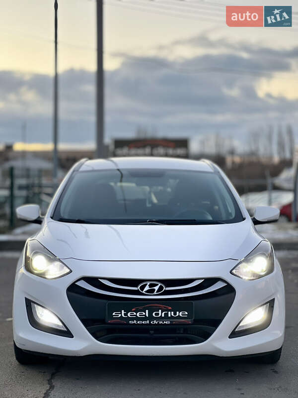 Універсал Hyundai i30 2013 в Миколаєві