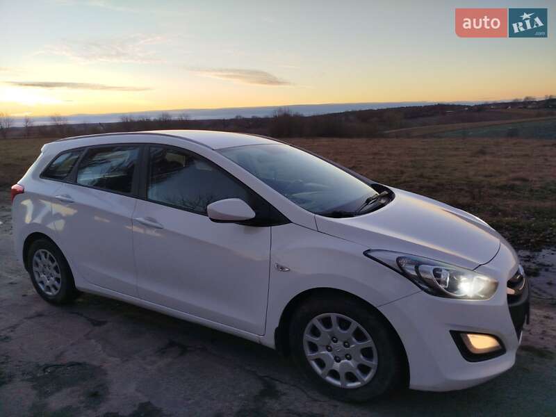 Универсал Hyundai i30 2013 в Виннице