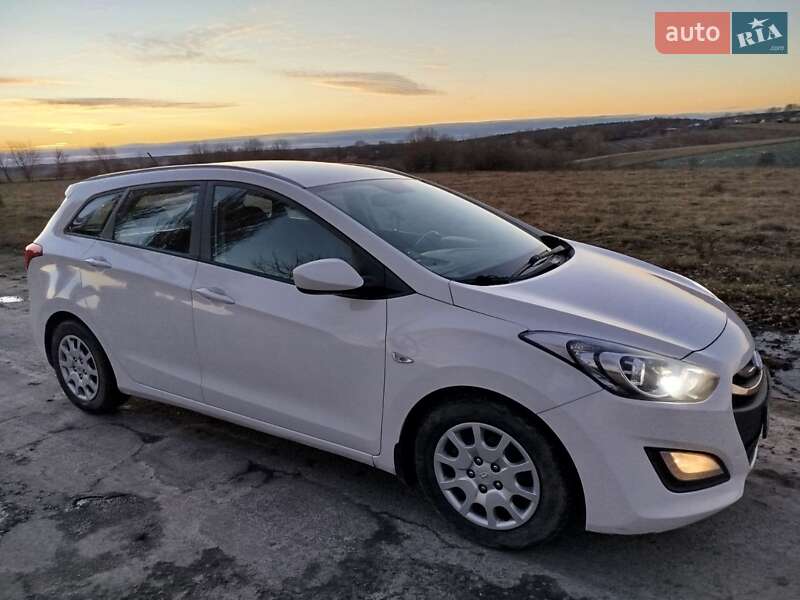 Универсал Hyundai i30 2013 в Виннице