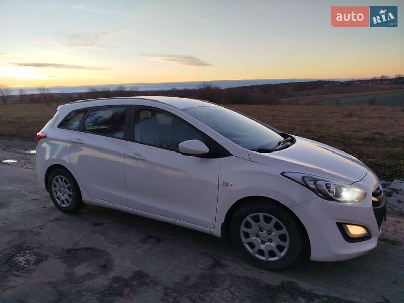 Универсал Hyundai i30 2013 в Виннице