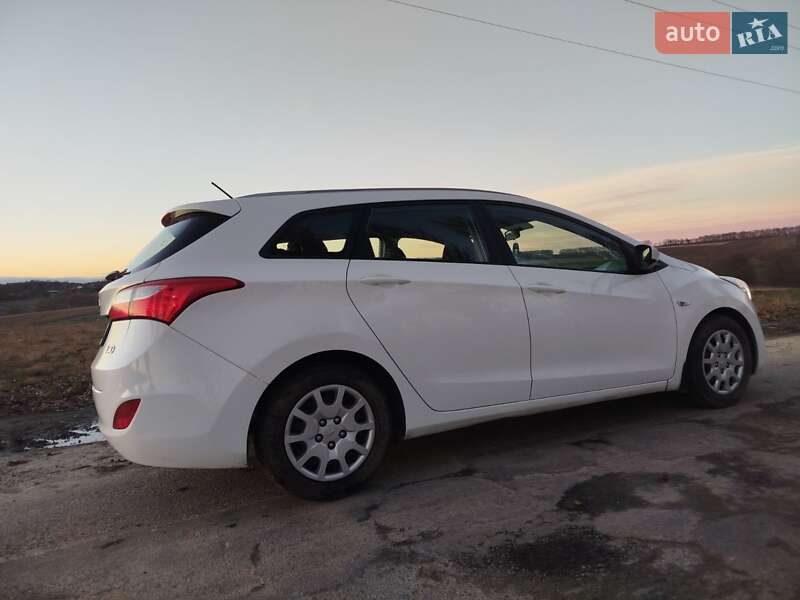 Универсал Hyundai i30 2013 в Виннице