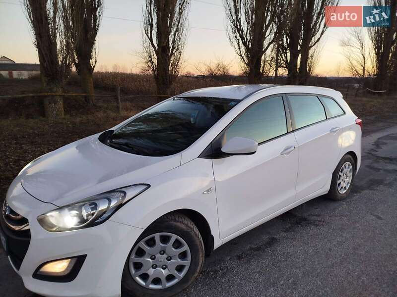 Универсал Hyundai i30 2013 в Виннице