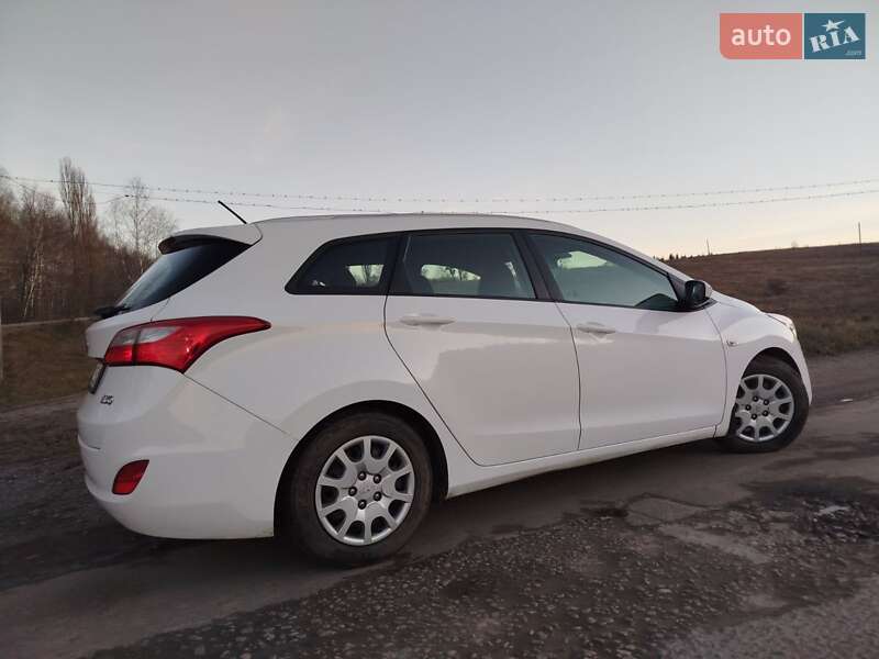Универсал Hyundai i30 2013 в Виннице