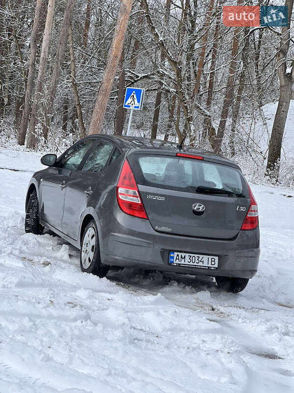 Хетчбек Hyundai i30 2008 в Житомирі