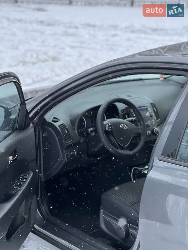 Хетчбек Hyundai i30 2008 в Житомирі