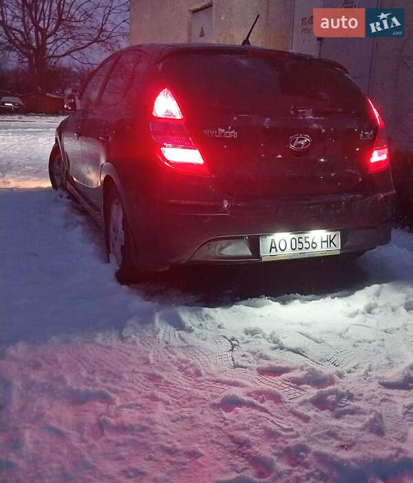 Хетчбек Hyundai i30 2010 в Мукачевому