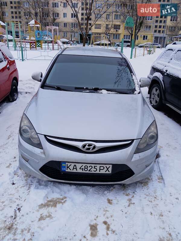 Хэтчбек Hyundai i30 2011 в Киеве фото 5 Хэтчбек Hyundai i30 2011 в Киеве