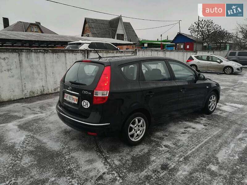 Универсал Hyundai i30 2008 в Сумах