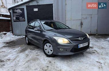 Универсал Hyundai i30 2010 в Львове