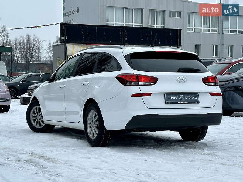 Универсал Hyundai i30 2017 в Киеве фото 4 Универсал Hyundai i30 2017 в Киеве