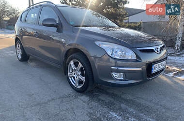 Универсал Hyundai i30 2008 в Запорожье
