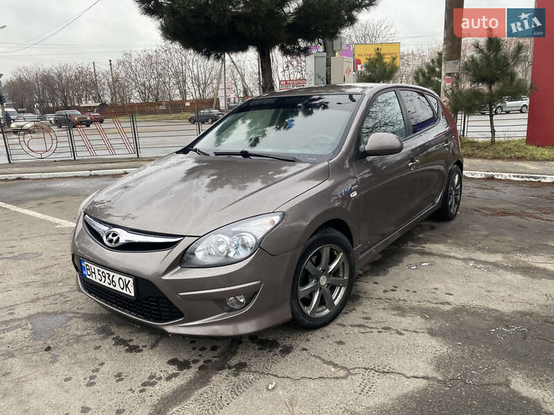 Hyundai i30 2011