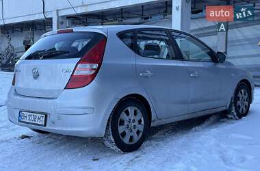 Хэтчбек Hyundai i30 2007 в Киеве