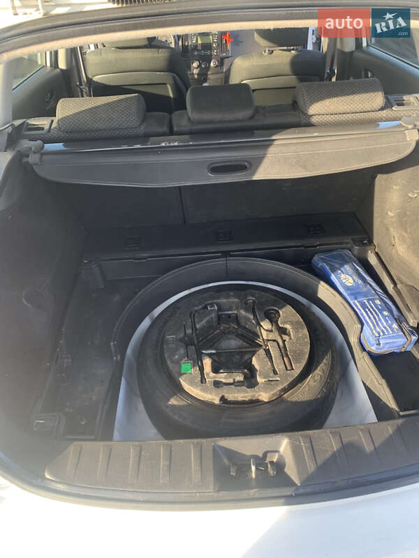 Универсал Hyundai i30 2011 в Ватутино